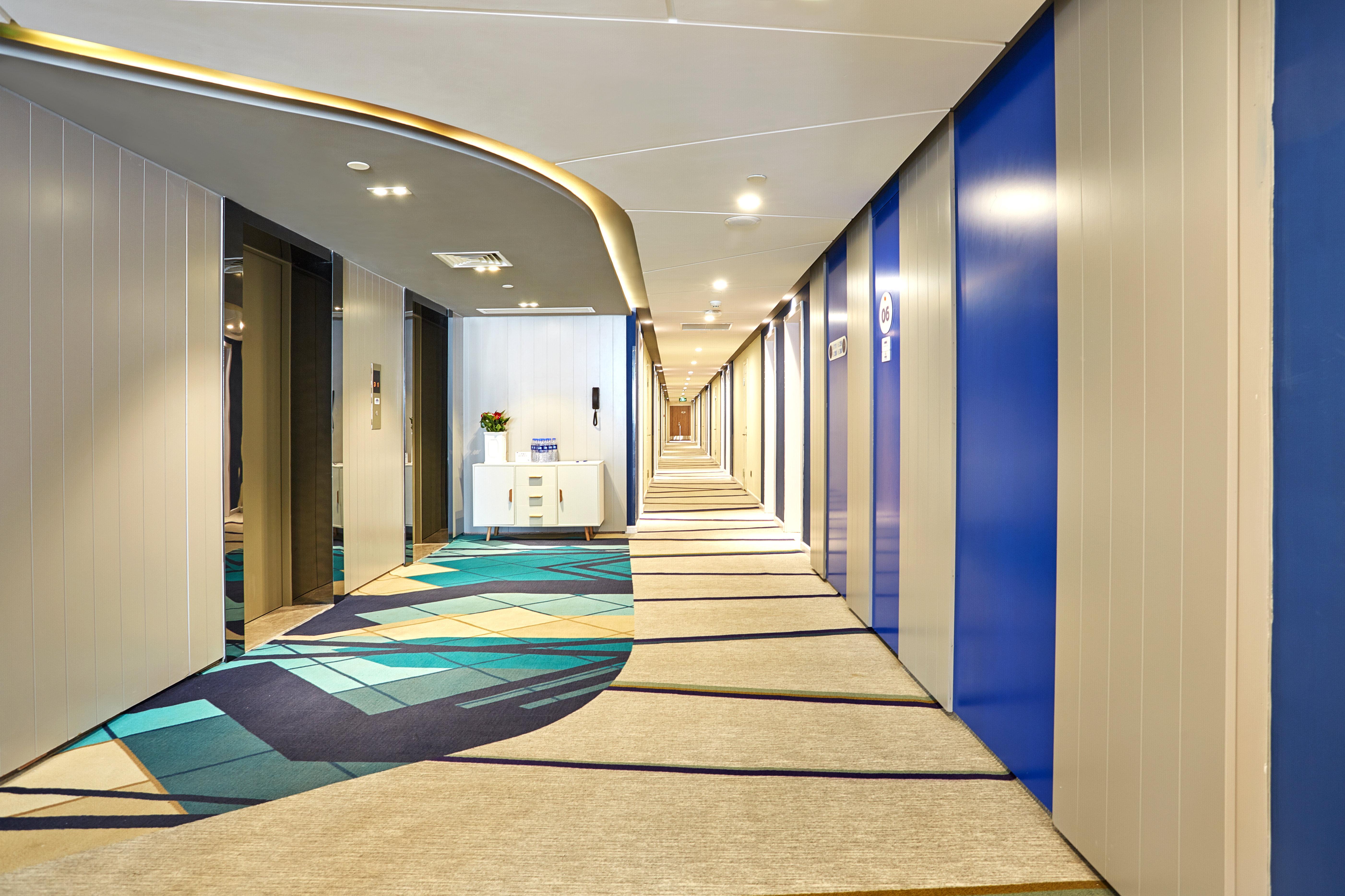 Holiday Inn Express Nanjing Xuanwu Lake By Ihg Exterior photo