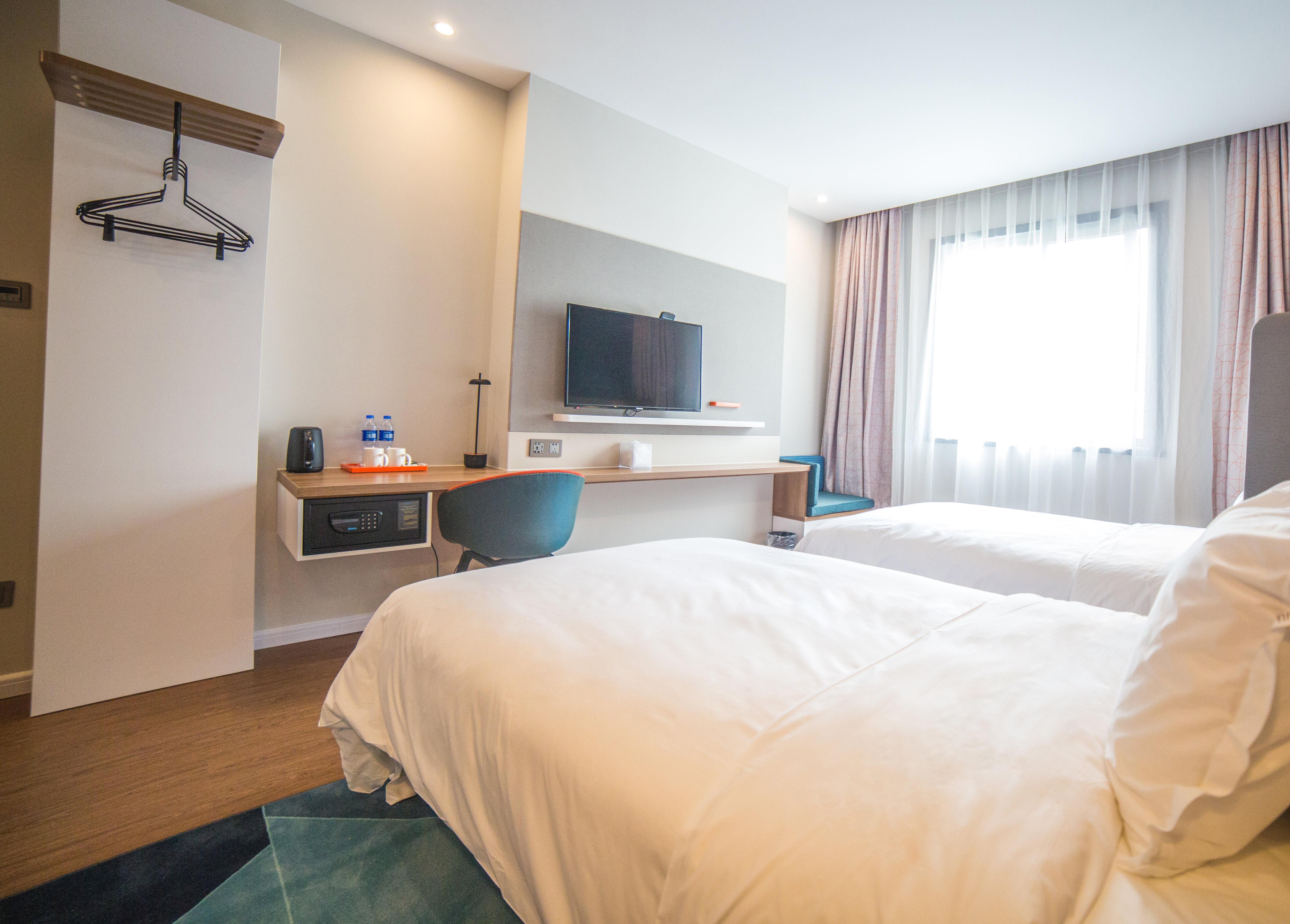 Holiday Inn Express Nanjing Xuanwu Lake By Ihg Exterior photo